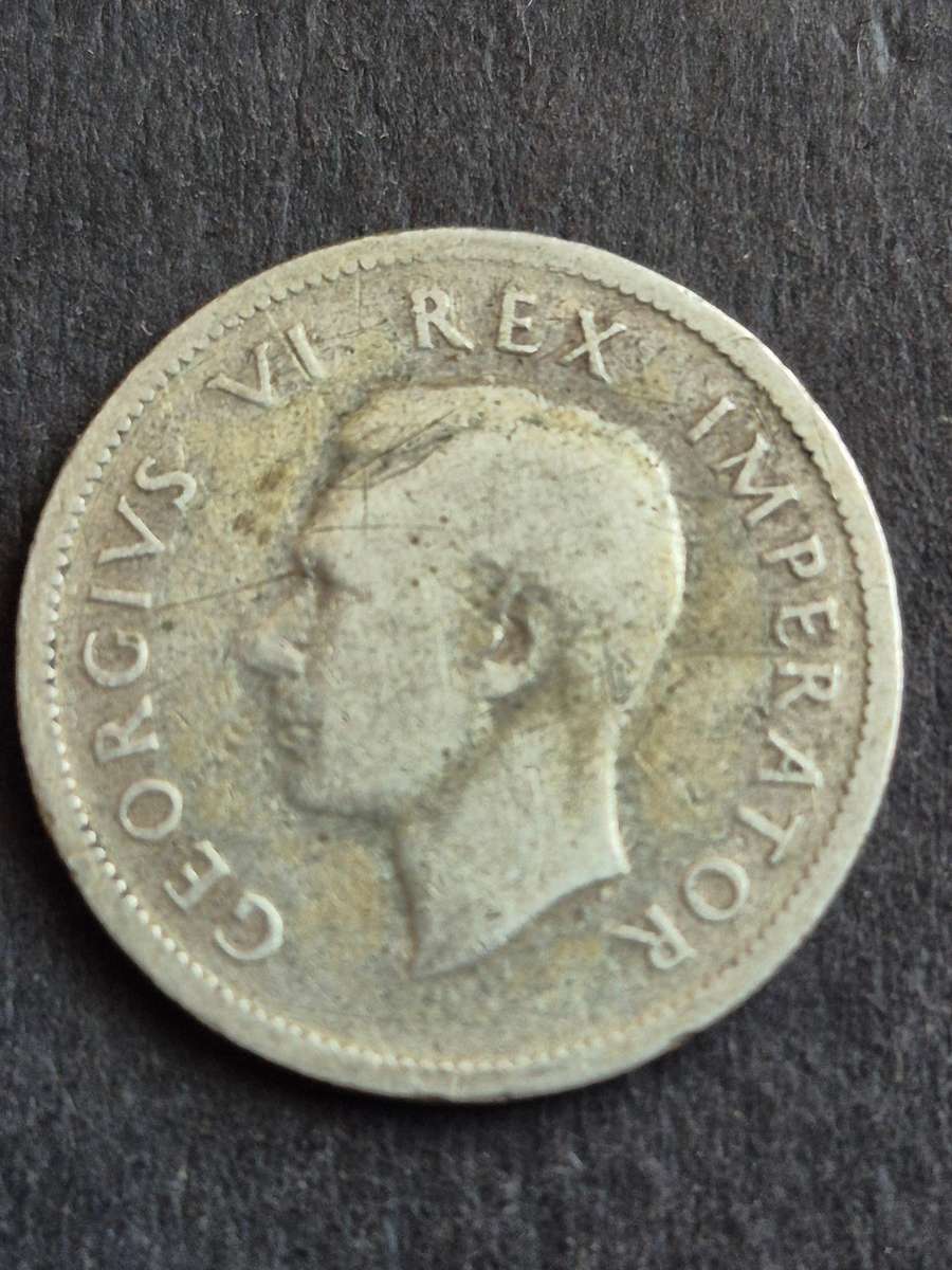 Union One Shilling 1944 (scarce date) Filler Coin