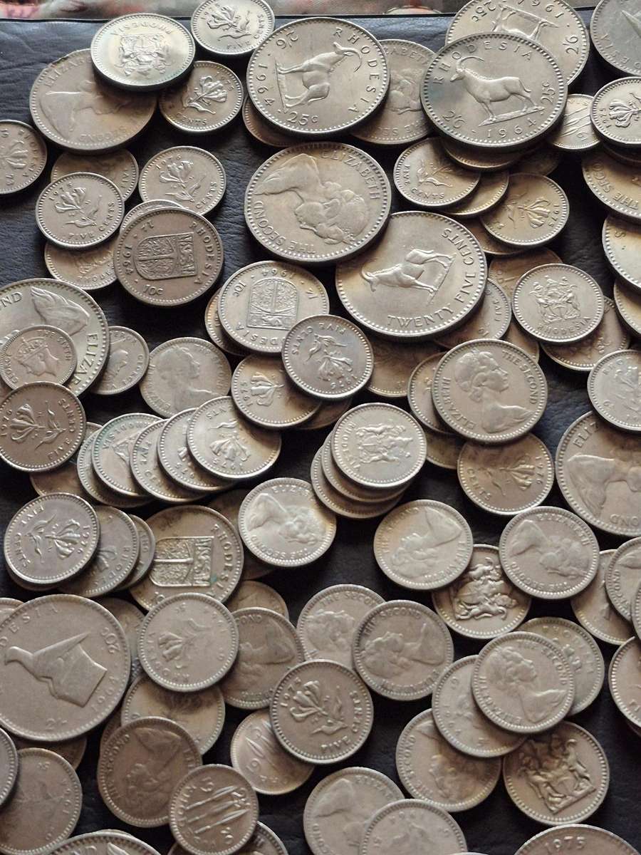 Mixed Lot of Rhodesian Coins 1kg
