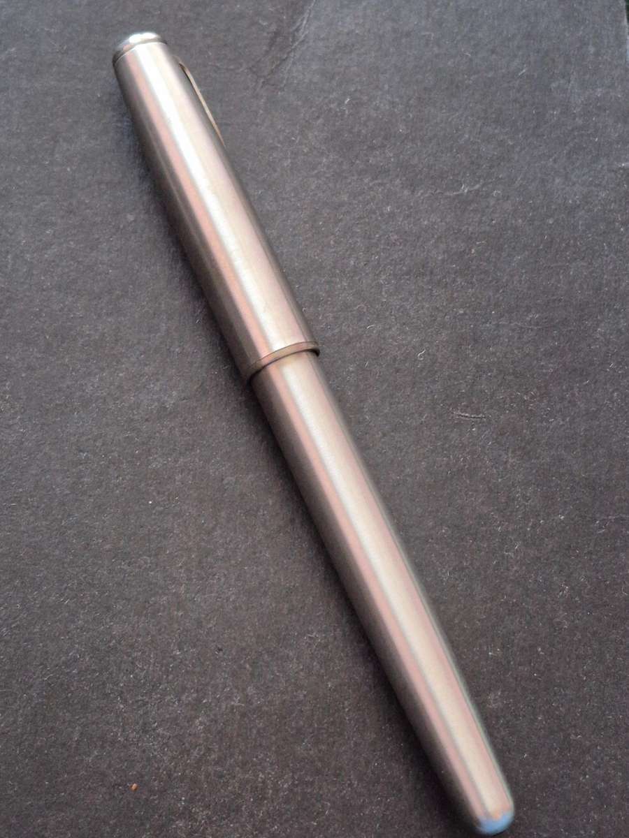 Vintage  Parker Sonnet Rollerball Pen made in France - needs refill