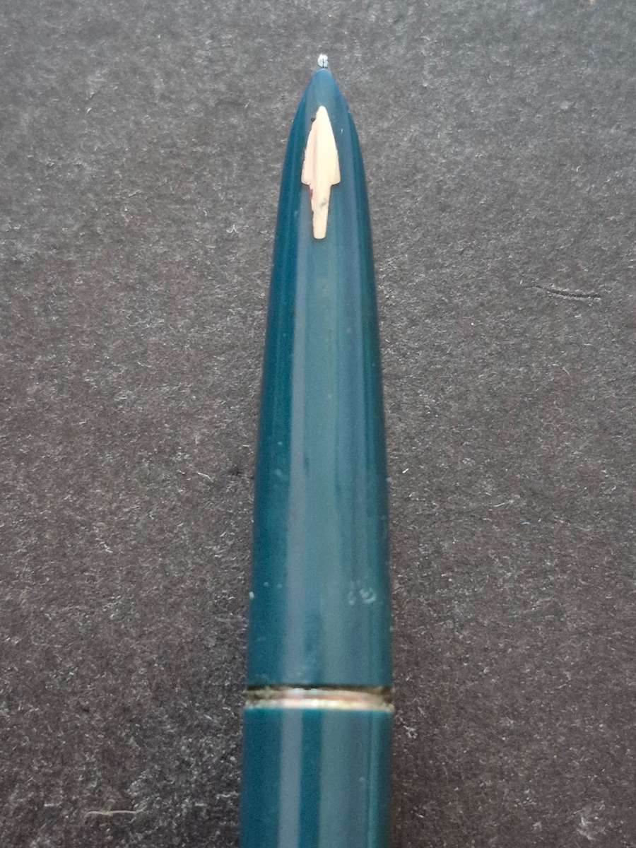 Vintage Parker Fountain Pen- engraved (needs refill)