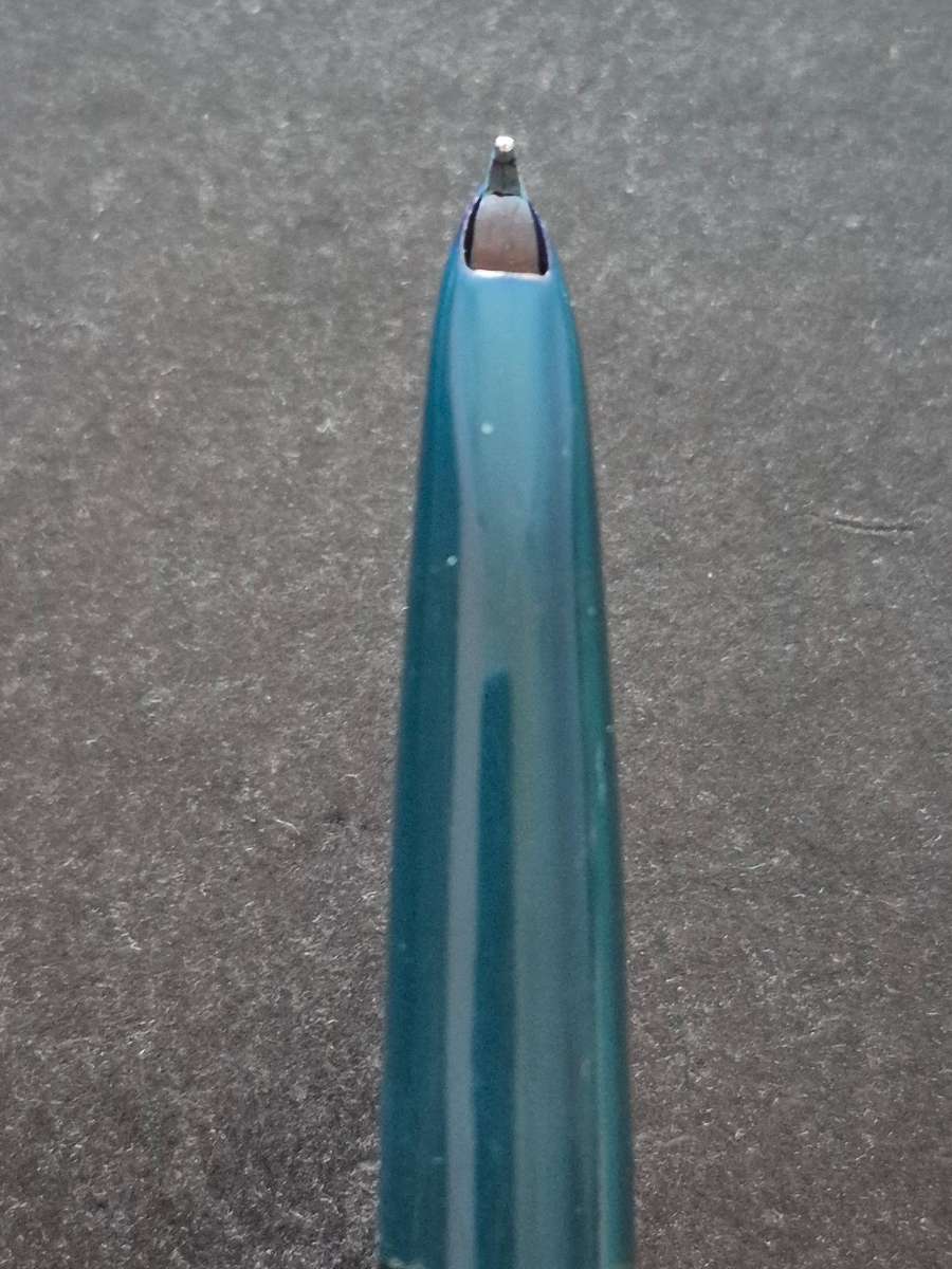 Vintage Parker Fountain Pen- engraved (needs refill)