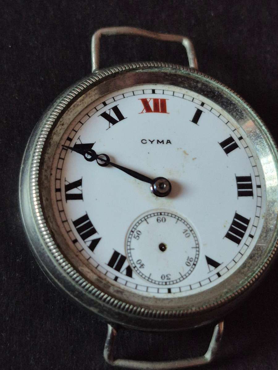 Vintage Cyma Mechanical Wrist Watch (missing seconds hand)nice condition - not working
