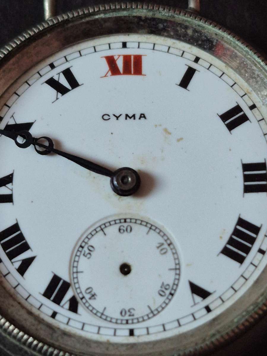 Vintage Cyma Mechanical Wrist Watch (missing seconds hand)nice condition - not working