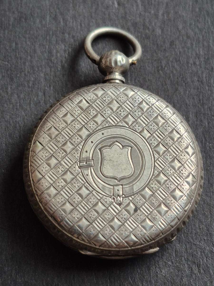 Vintage Fine Silver Pocket Watch with original glass total weight 45.2g (not working)