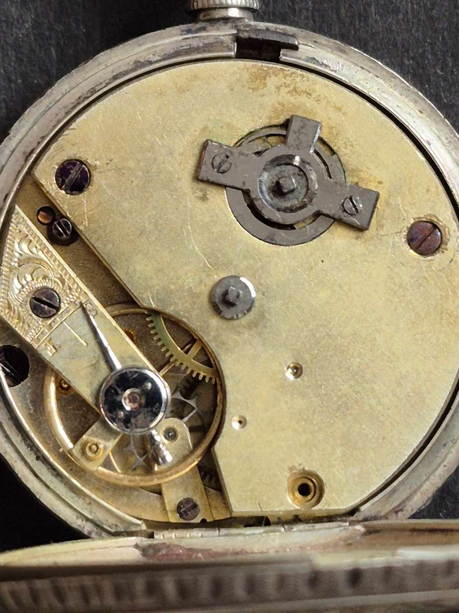 Vintage Fine Silver Pocket Watch with original glass total weight 45.2g (not working)