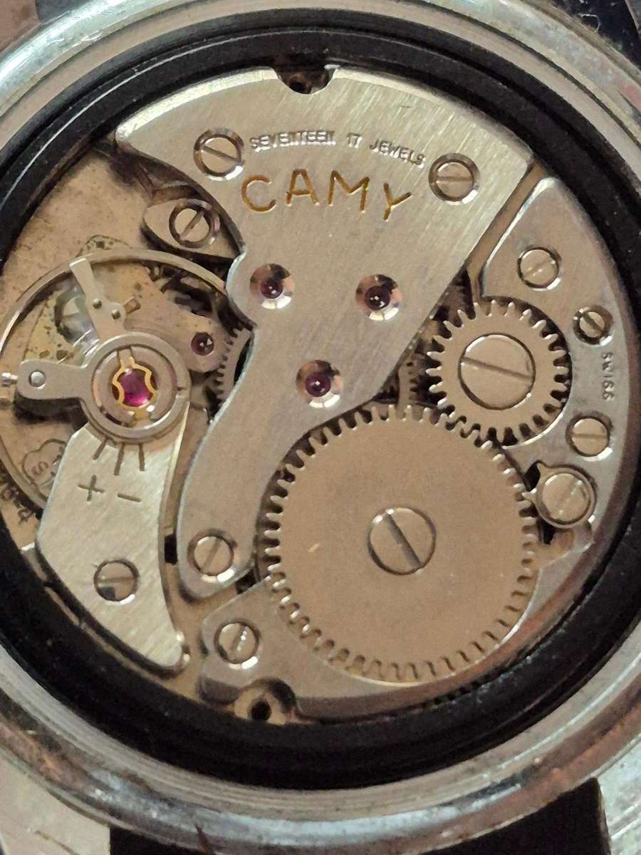 Vintage Camy 17 Jewels Incablock Men's Wrist Watch- runs (needs to be serviced) excellent condition