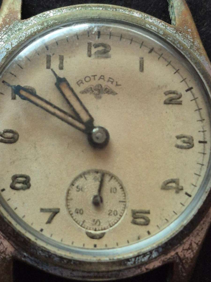 Vintage Rotary Mechanical Wrist Watch (runs/stops) cannot open back