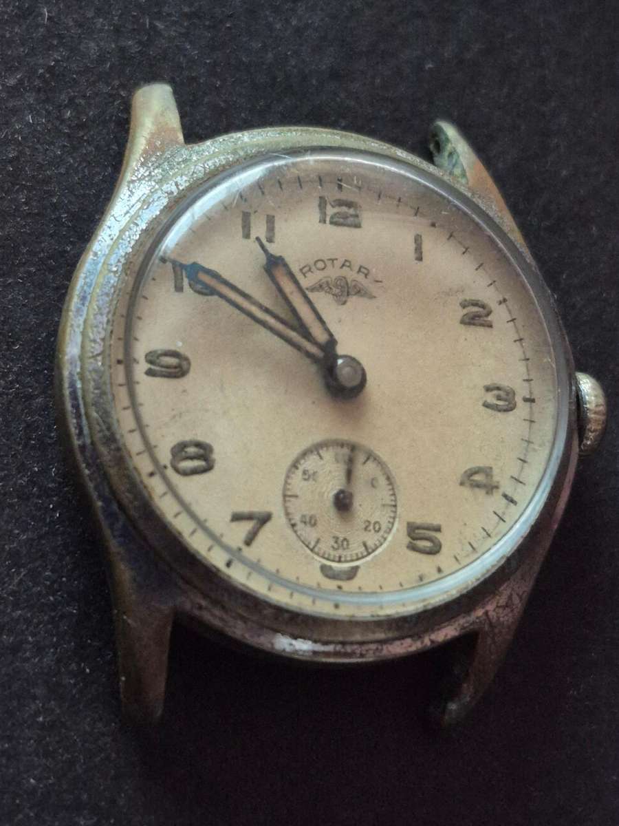 Vintage Rotary Mechanical Wrist Watch (runs/stops) cannot open back