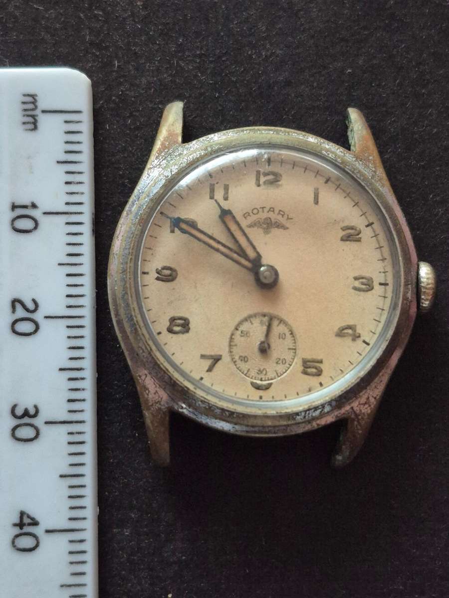 Vintage Rotary Mechanical Wrist Watch (runs/stops) cannot open back