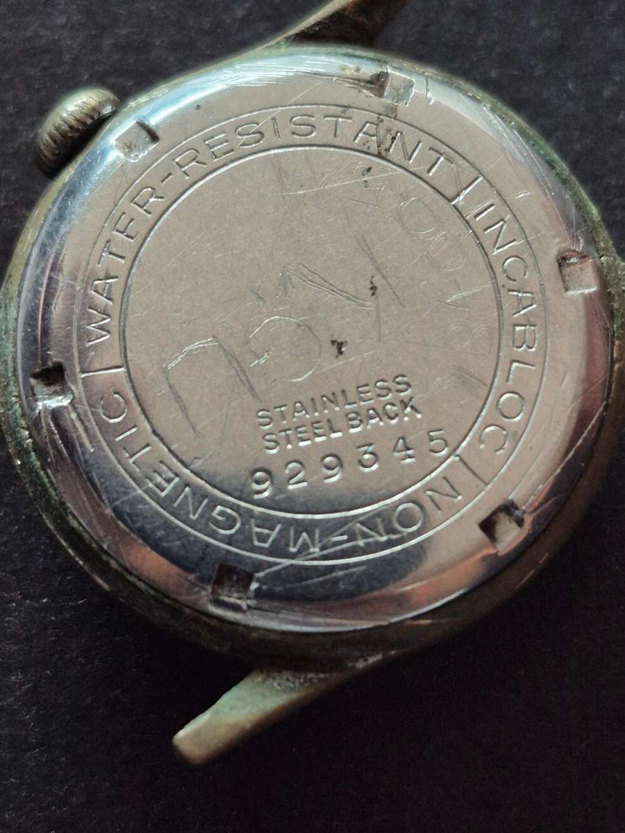 Vintage Rotary Mechanical Wrist Watch (runs/stops) cannot open back