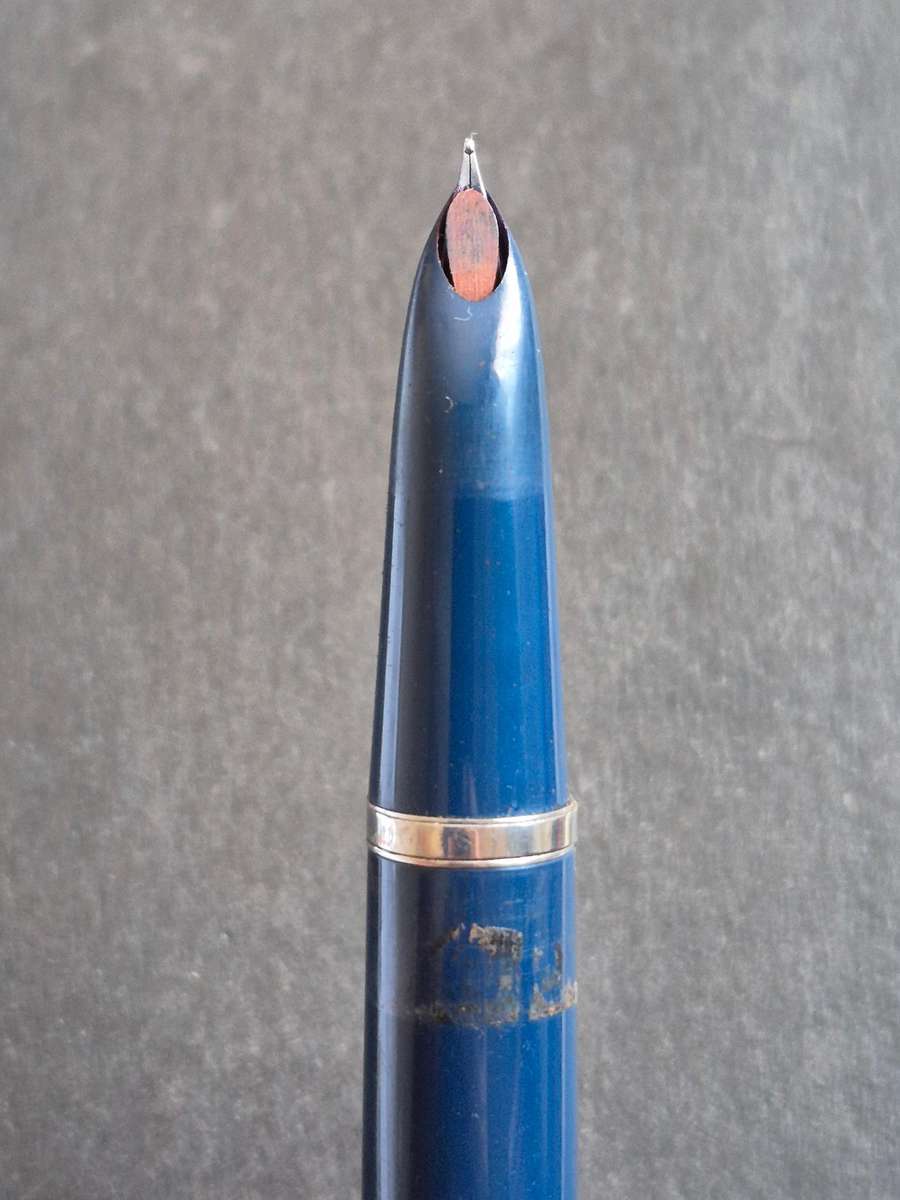Vintage Parker 21 Fountain Pen (nice condition)