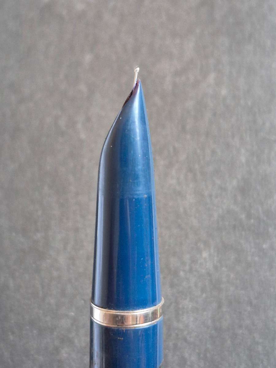 Vintage Parker 21 Fountain Pen (nice condition)