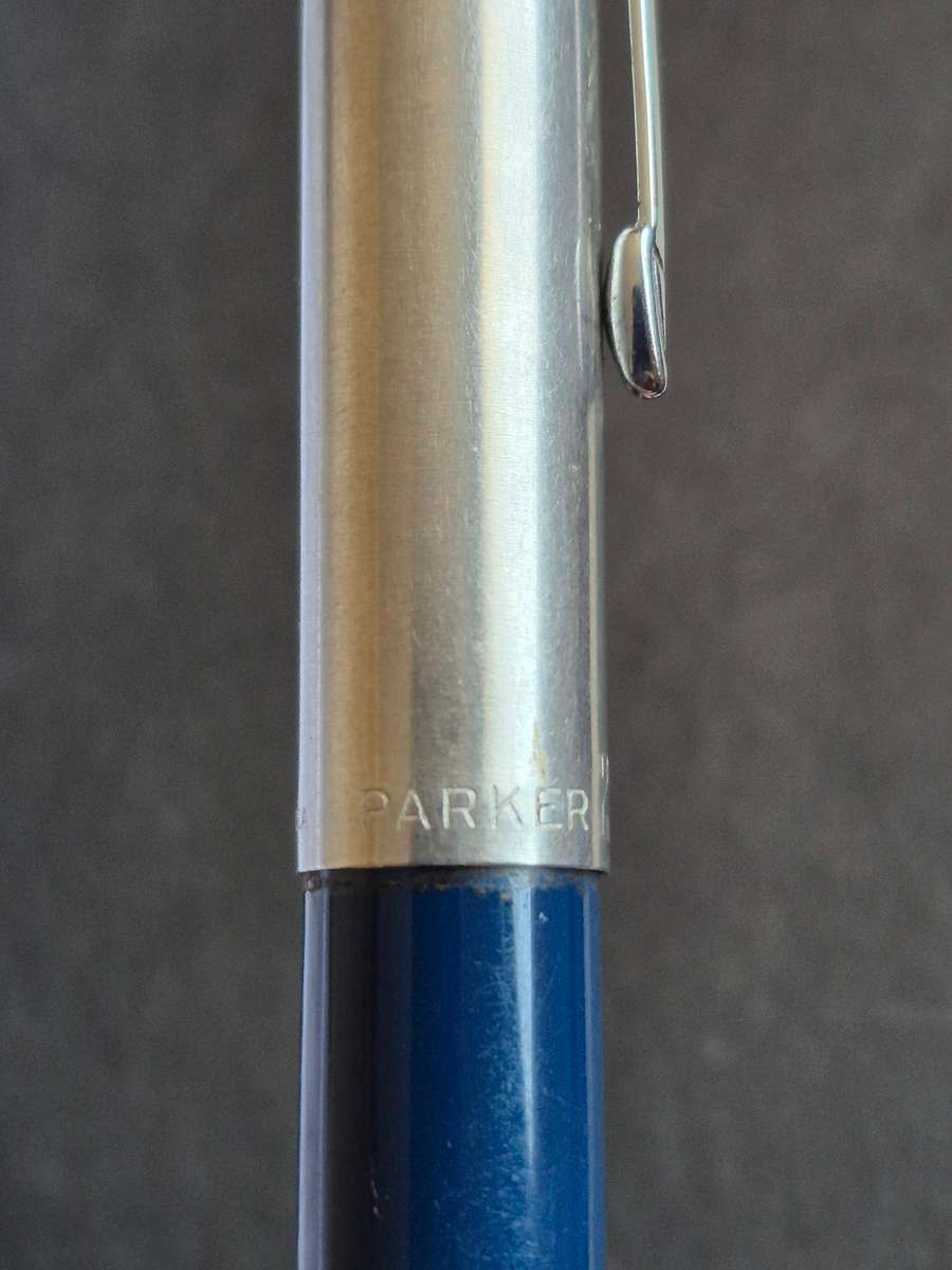 Vintage Parker 21 Fountain Pen (nice condition)