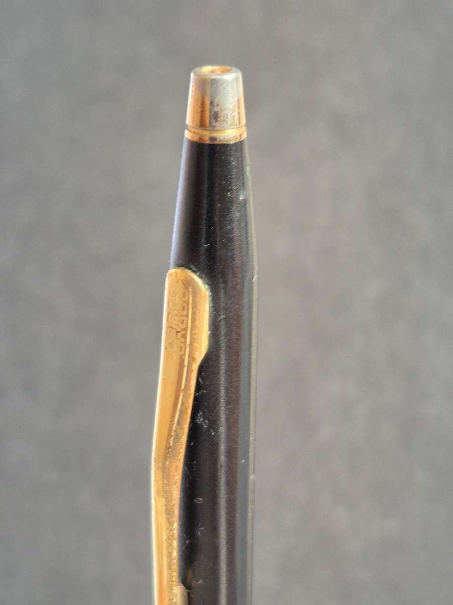 Vintage Cross Matte Black Ballpoint Pen needs refill