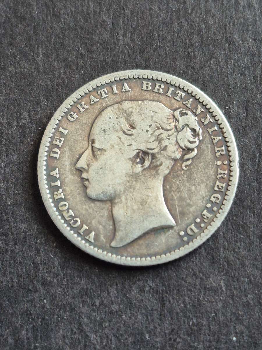 UK One Shilling 1873 Queen Victoria Younghead no. 46