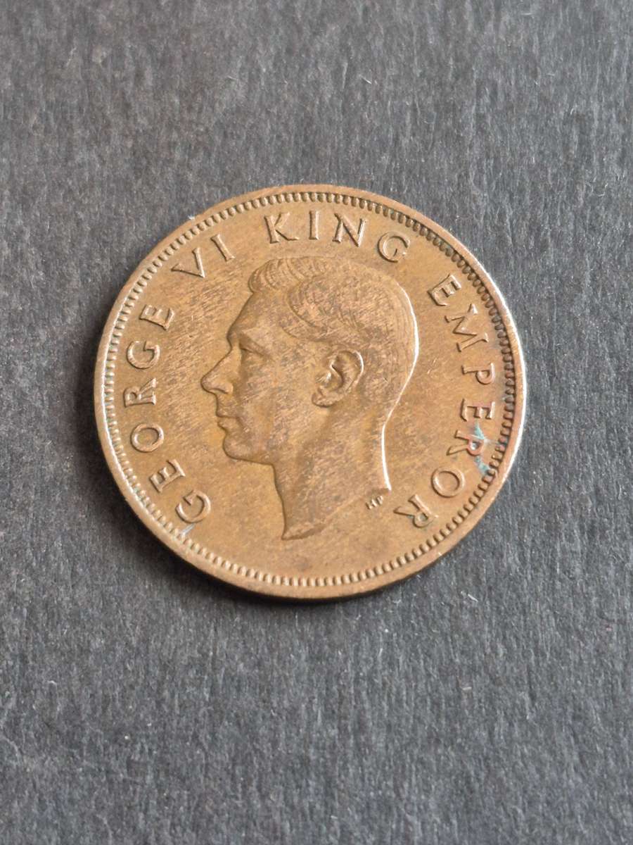 New Zealand 1/2 Penny 1945 - nice condition