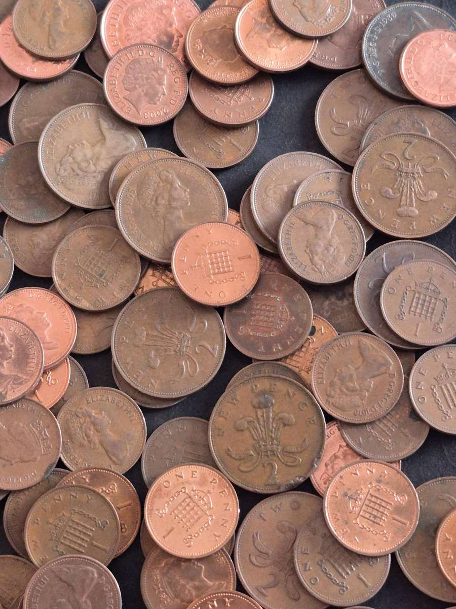 Mixed Lot of UK One Pennies and Twopence Coins 1kg