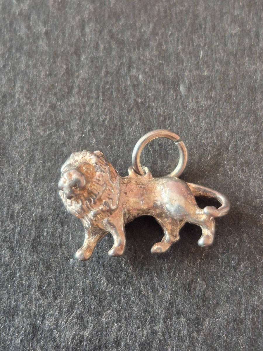 Sterling Silver Lion Charm 3.1g
