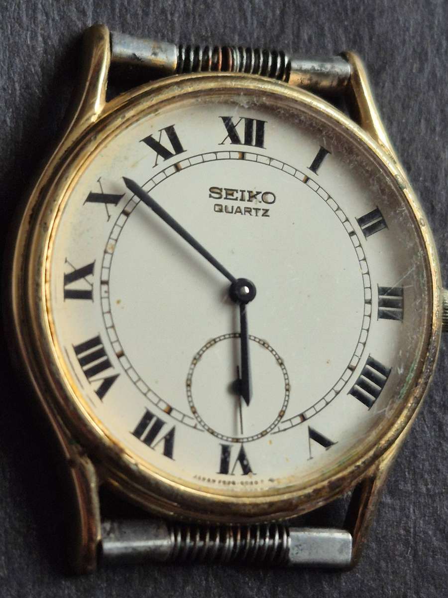 Vintage Men's Seiko Quartz Watch - nice condition- untested