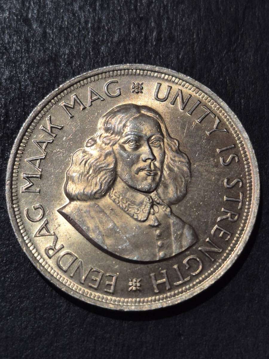 Republic 50 Cents 1963 Silver- excellent condition