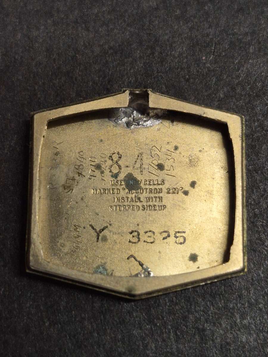 Vintage Ladies Bulova Accutron 10 Microns Rolled Gold Quartz Watch (not working)