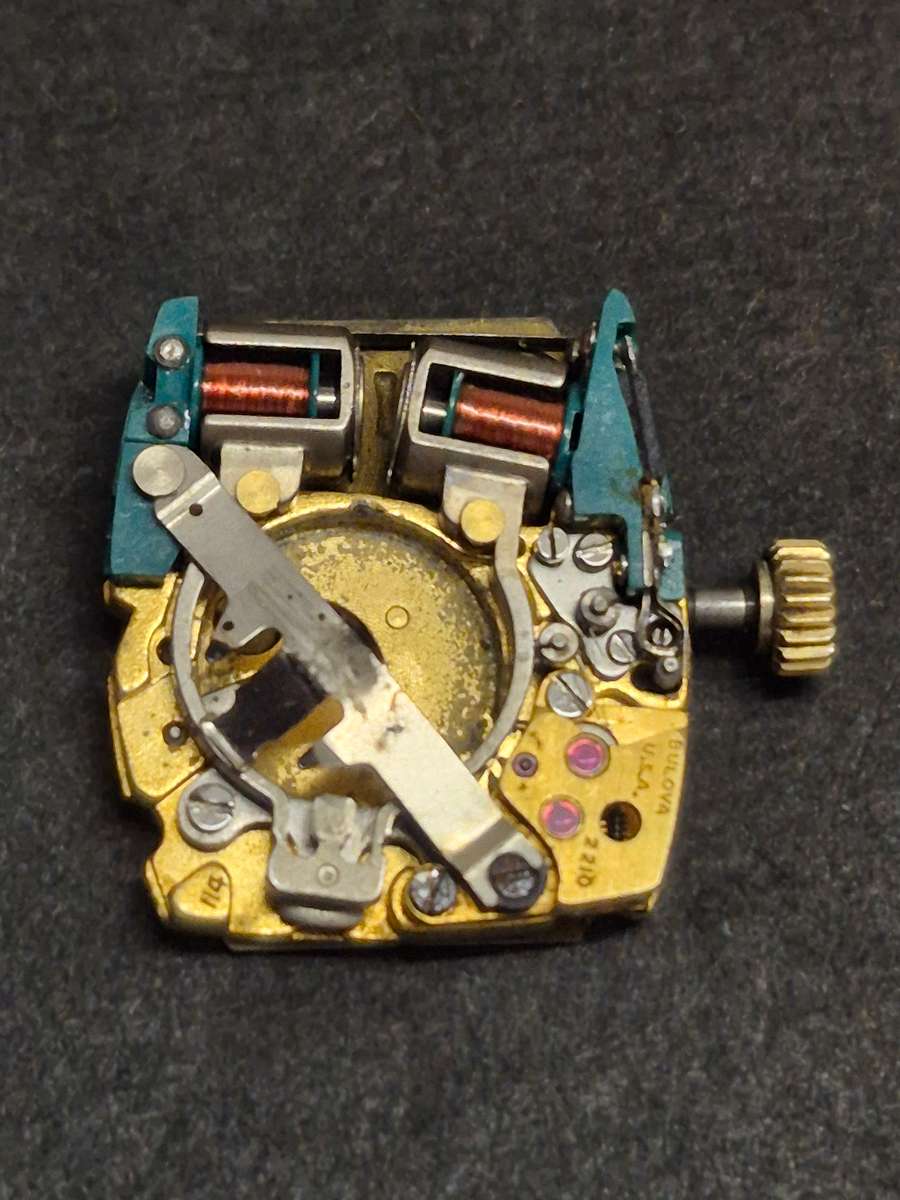 Vintage Ladies Bulova Accutron 10 Microns Rolled Gold Quartz Watch (not working)