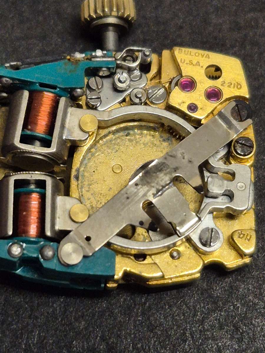 Vintage Ladies Bulova Accutron 10 Microns Rolled Gold Quartz Watch (not working)