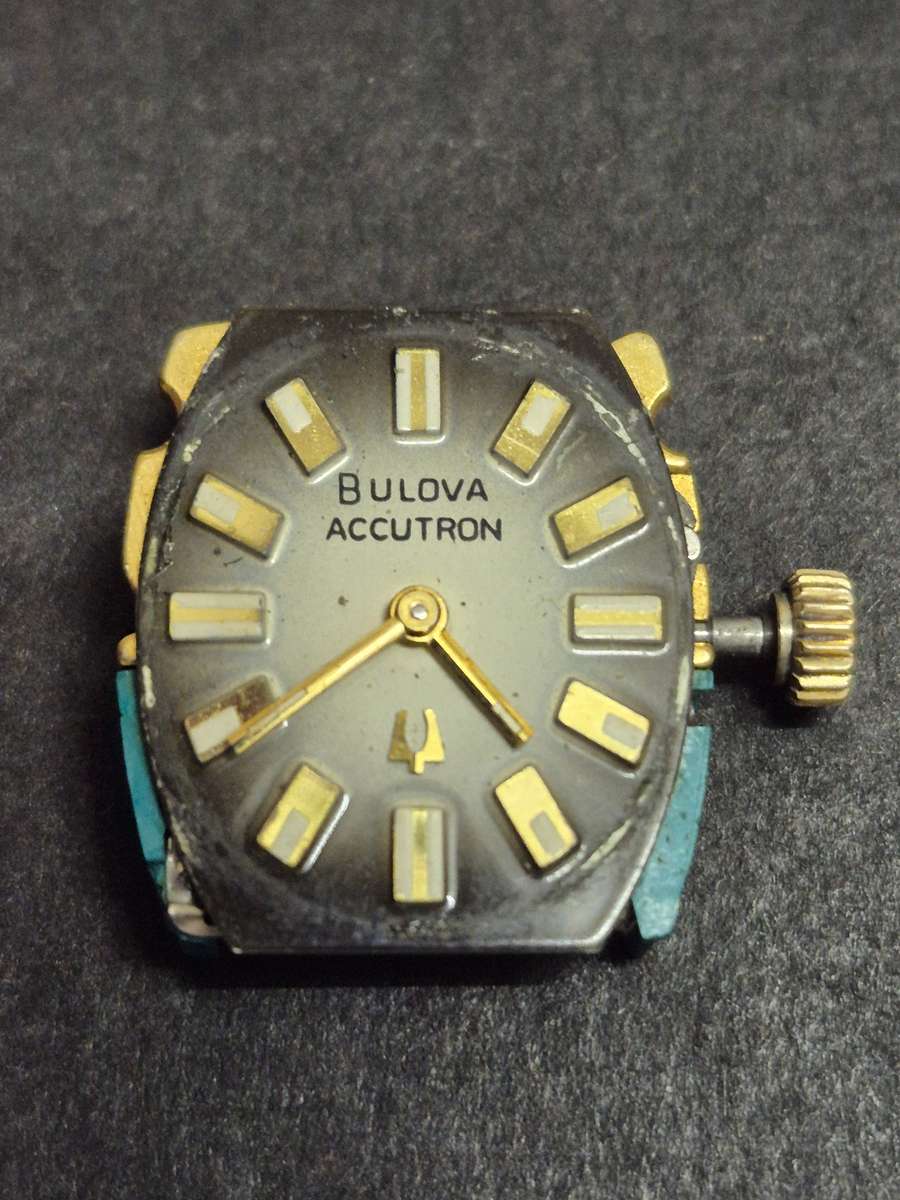 Vintage Ladies Bulova Accutron 10 Microns Rolled Gold Quartz Watch (not working)