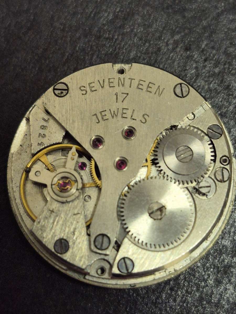 Vintage Lancoin 17 Jewels Water Protected Shock Proof Antimagnetic Men's Wrist Watch (not working)