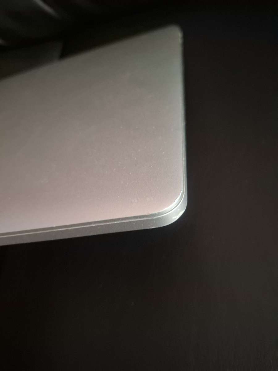 MacBook Pro (Retina, 15-inch, Mid 2015)