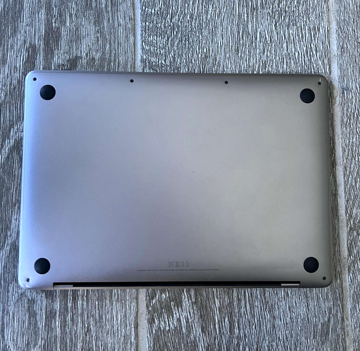 2019 Macbook Pro 13" A2159 laptop ( NOT SWITCHING ON SELLING FOR SPARES)