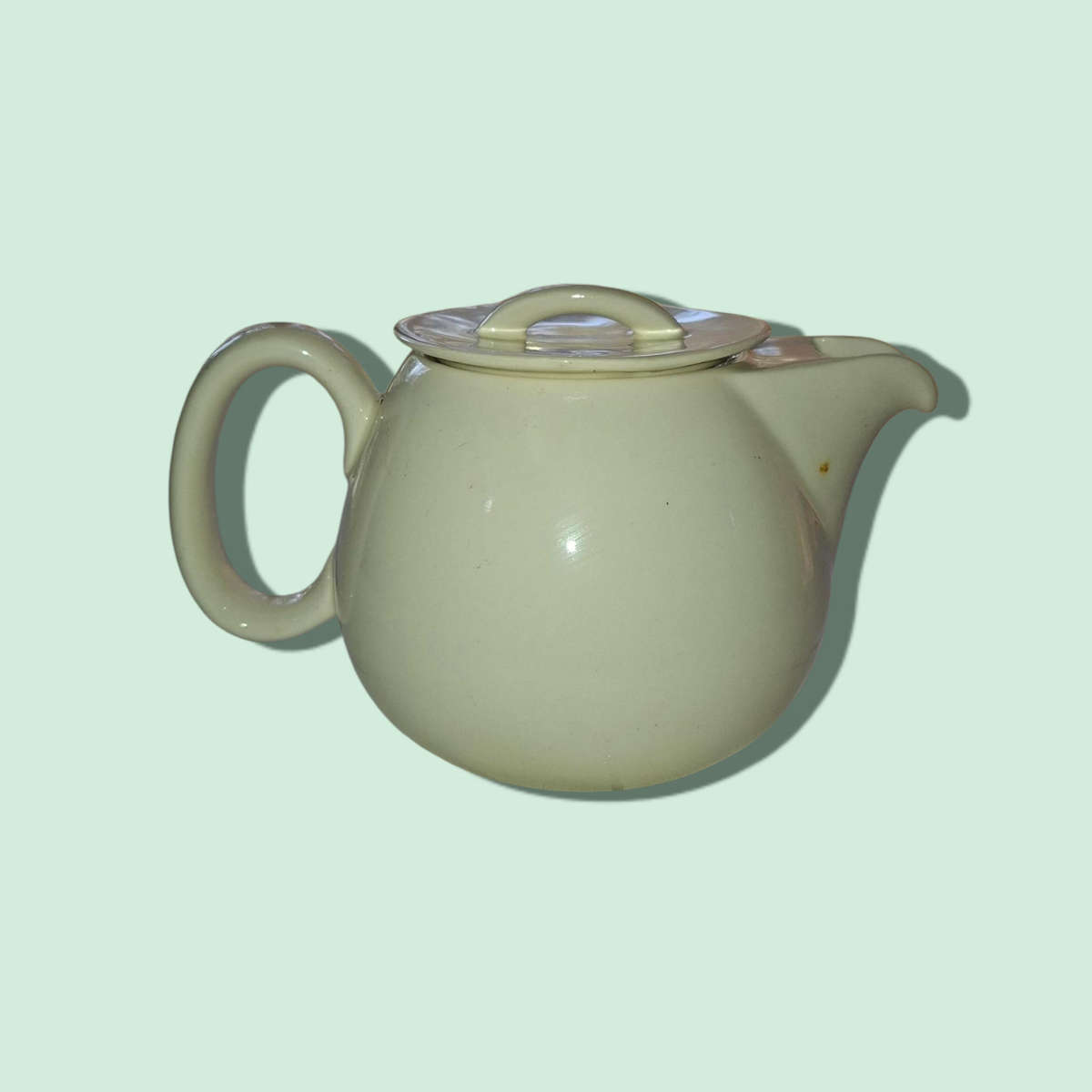 VERY OLD TEA POT JURGENS CARAVANS - MADE IN SOUTH AFRICA