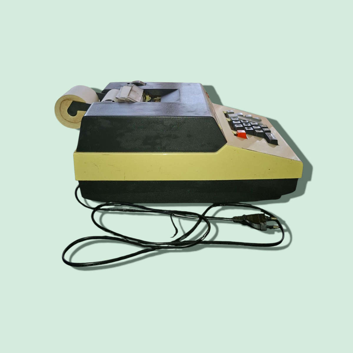 VINTAGE OLYMPIA MODEL AE D 51