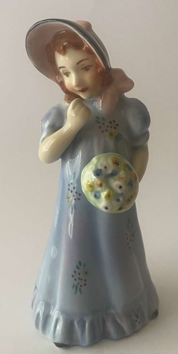 Rare Wade of England porcelain figurine Cynthia 3