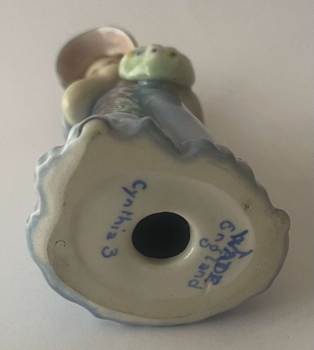 Rare Wade of England porcelain figurine Cynthia 3