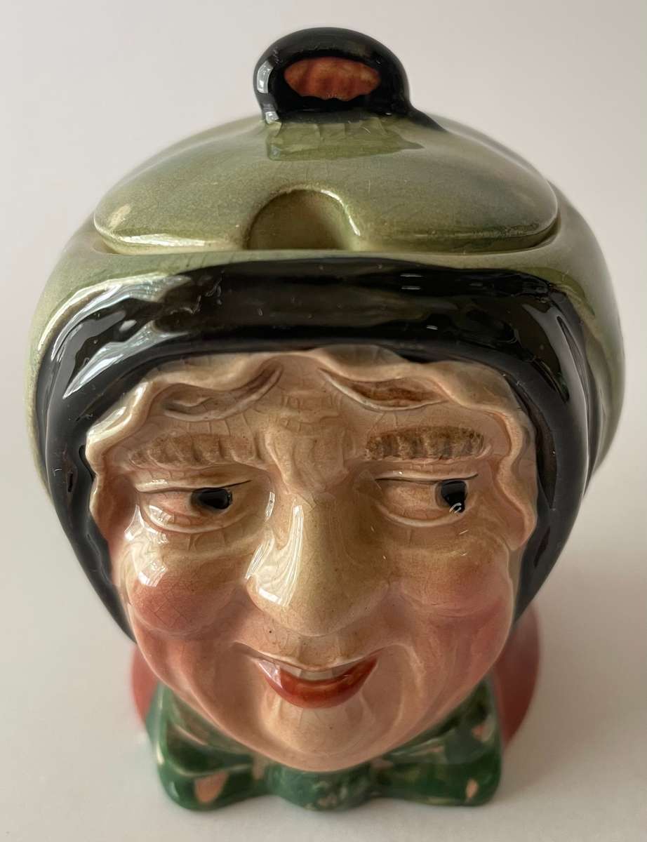 Beswick Dickens ware condiment set (salt and pepper shaker and mustard pot)