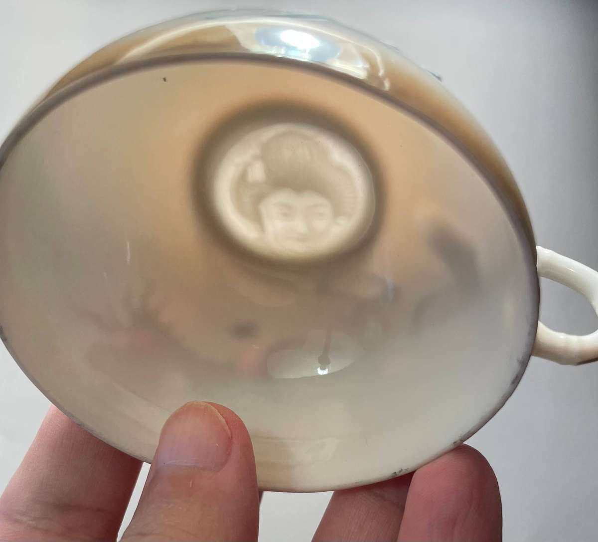 Absolutely stunning Japanese Moriage dragonware tea in a lusterware finish