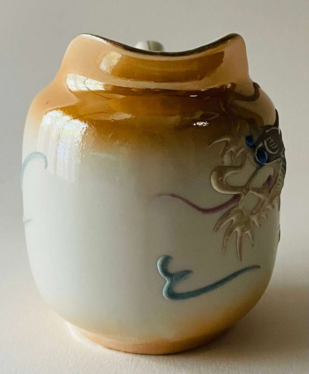 Absolutely stunning Japanese Moriage dragonware tea in a lusterware finish