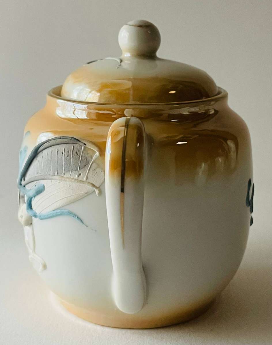 Absolutely stunning Japanese Moriage dragonware tea in a lusterware finish
