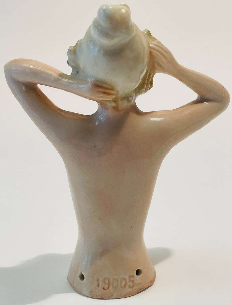 Stunning German porcelain half doll (19005 )