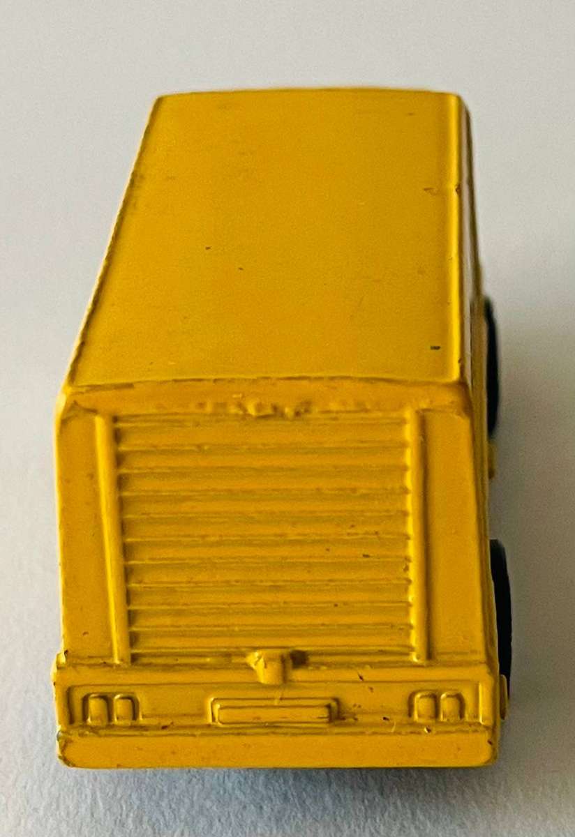 Corgi juniors Leyland Terrier die cast model