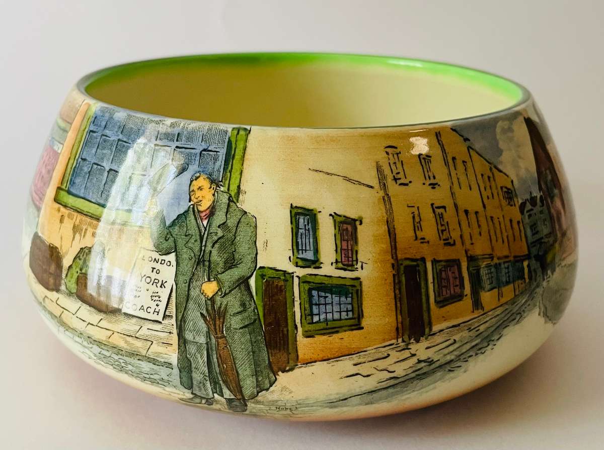 Royal Doulton rare early Dickens ware Pickwick papers fruit bowl