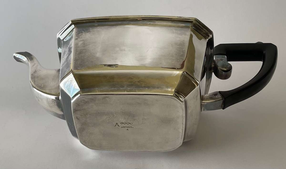 Art Deco silver plated tea pot