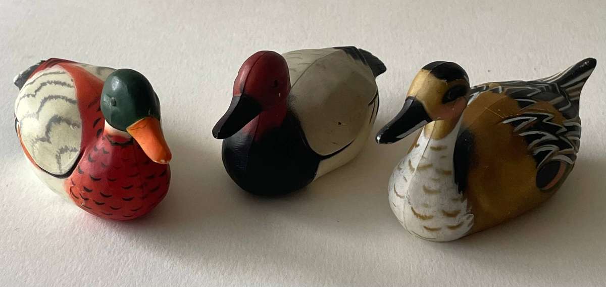 3 Enesco resin duck figurines made in Hong Kong