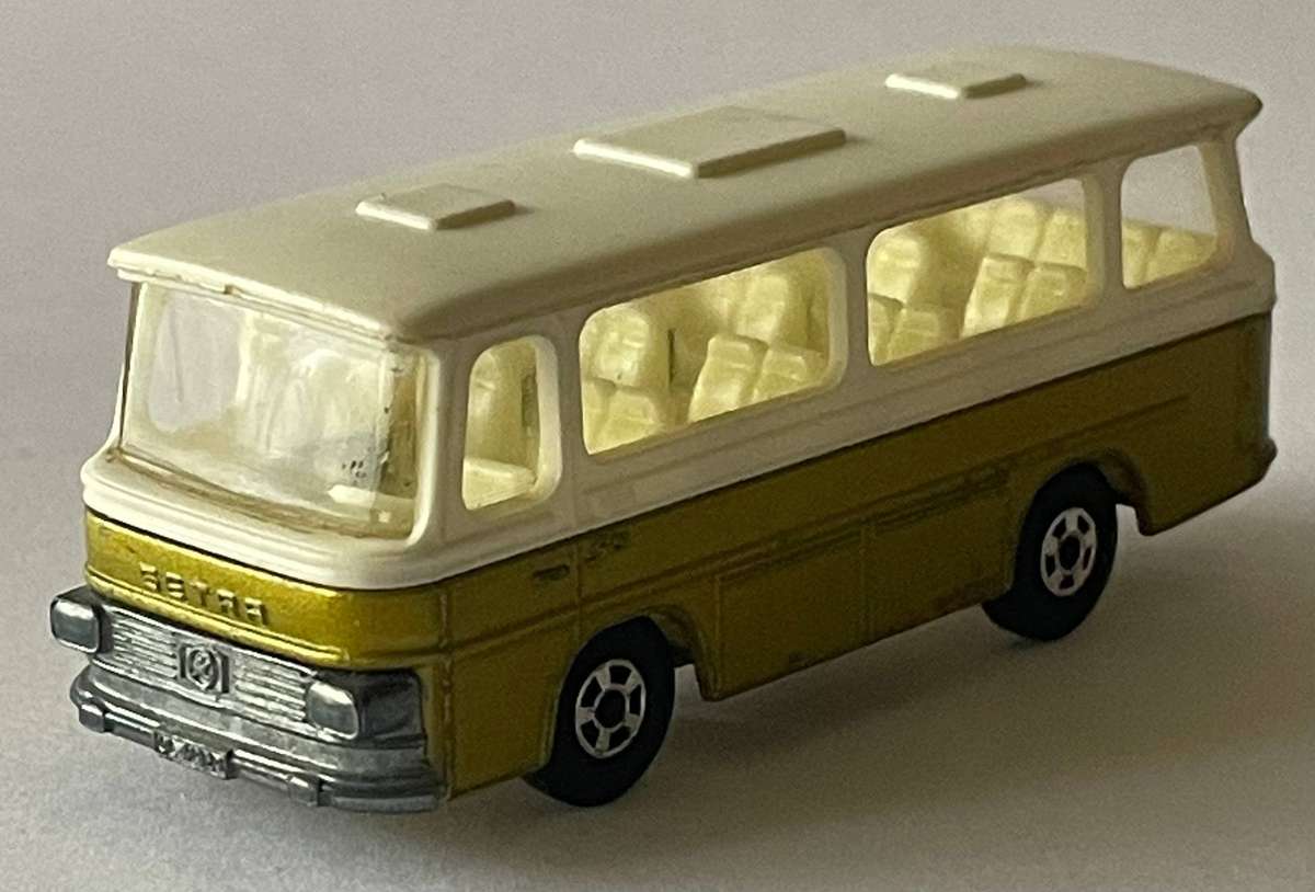 Matchbox Superfast 12 Setra Coach