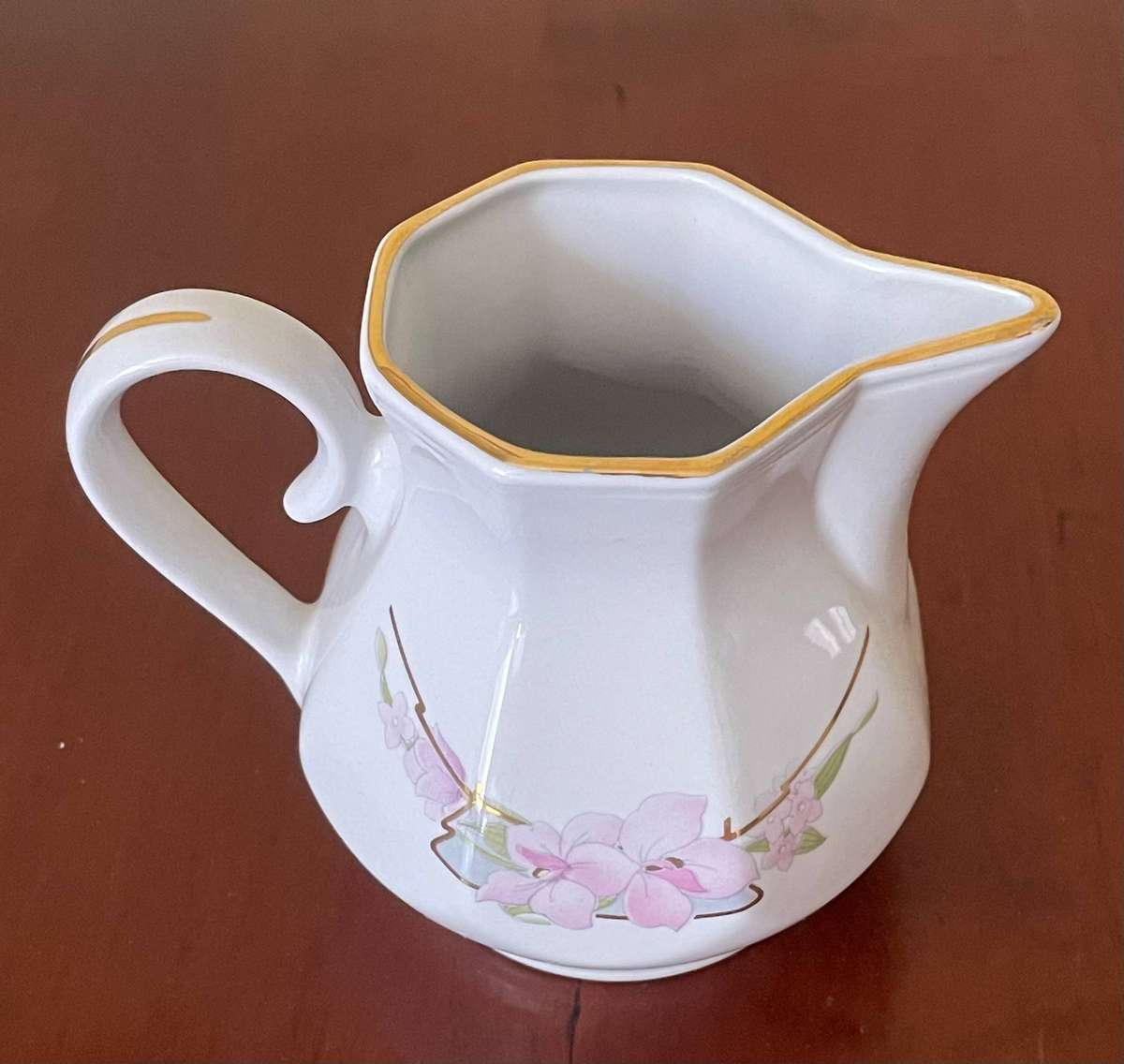 Tognana 11 piece coffee set with beautiful geometric design and floral pattern