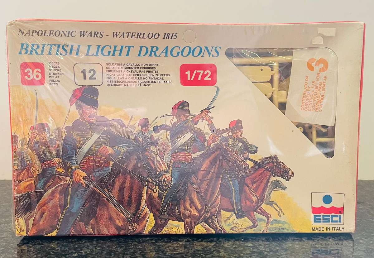 Esci British Light Dragoons 36 piece unpainted mounted figurines in 1/72 scale