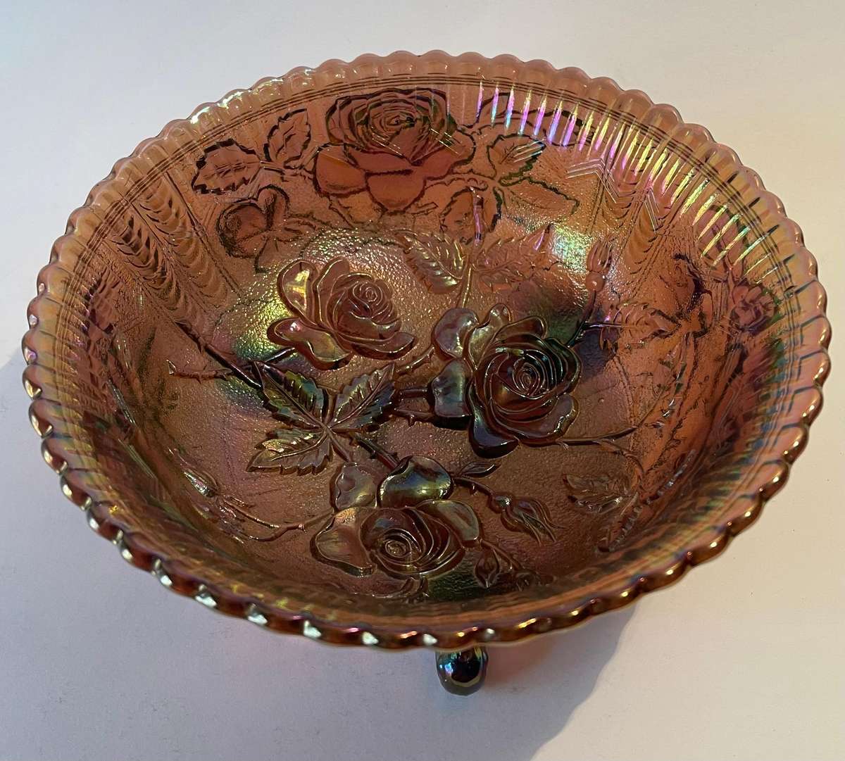 Stunning Imperial luster rose carnival glass 3 footed bowl
