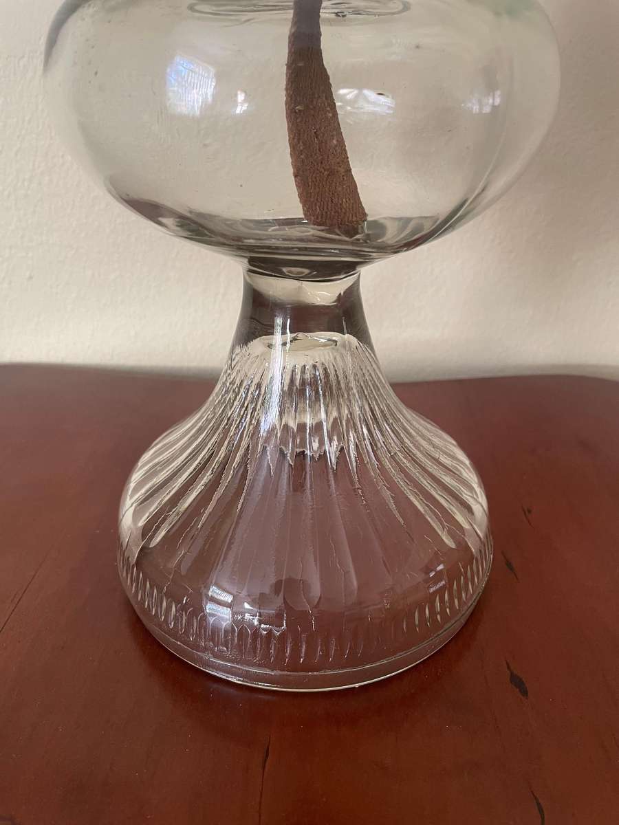 Beautiful large clear glass antique kerosene lamp