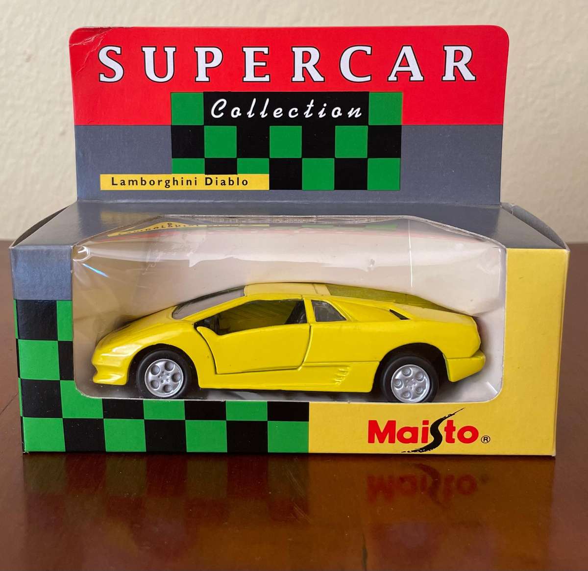 Maisto Lamborghini Diablo die cast model from the Supercar collection 1:36 scale